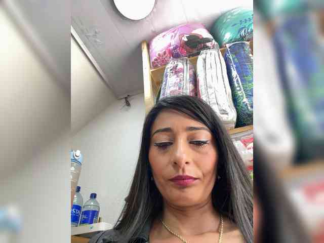 Bella-152 webcam