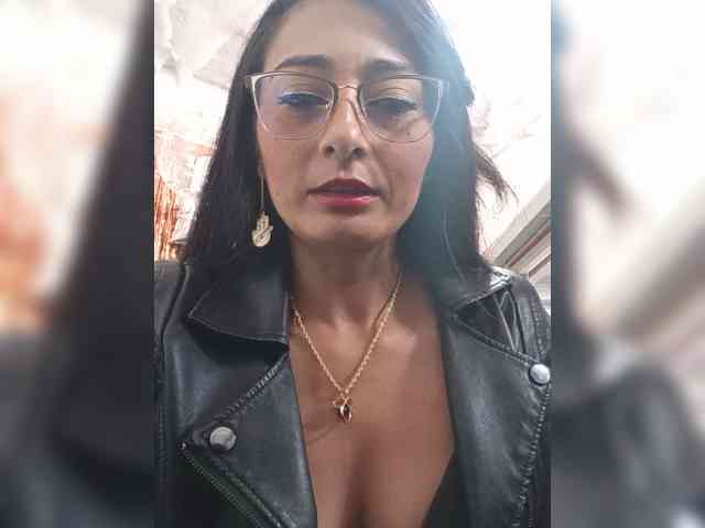 Bella-152 webcam