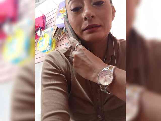 Bella-152 webcam
