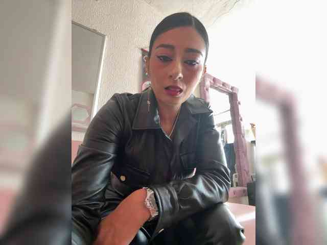 Bella-152 webcam