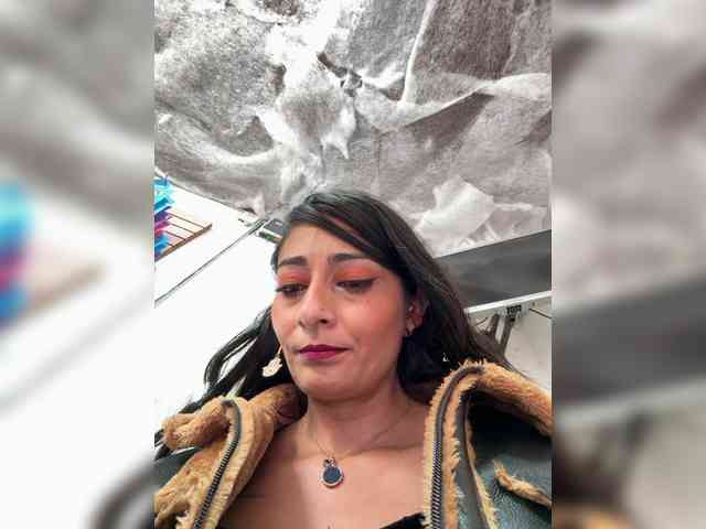 Bella-152 webcam