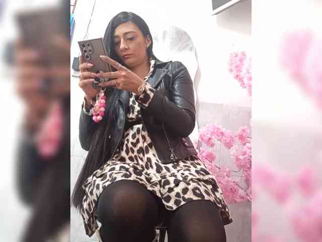 Bella-152 webcam