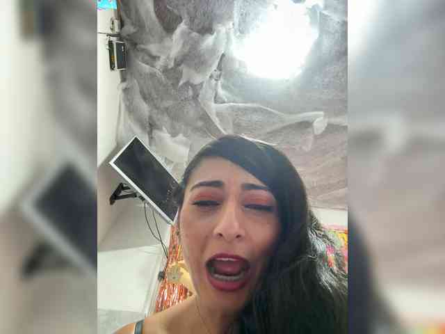 Bella-152 webcam