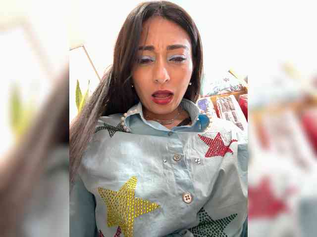 Bella-152 webcam