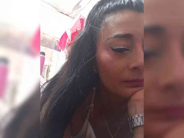Bella-152 webcam