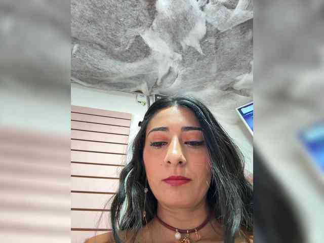 Bella-152 webcam