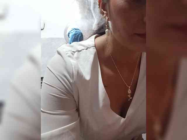 Bella-152 webcam