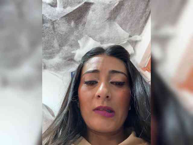 Bella-152 webcam