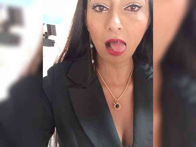 Bella-152 webcam