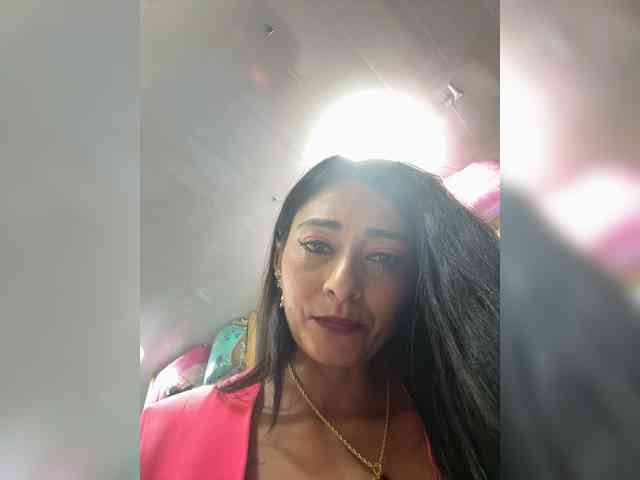 Bella-152 webcam