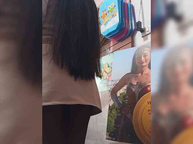 Bella-152 webcam