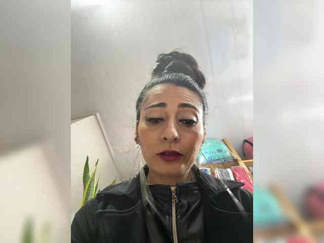 Bella-152 webcam