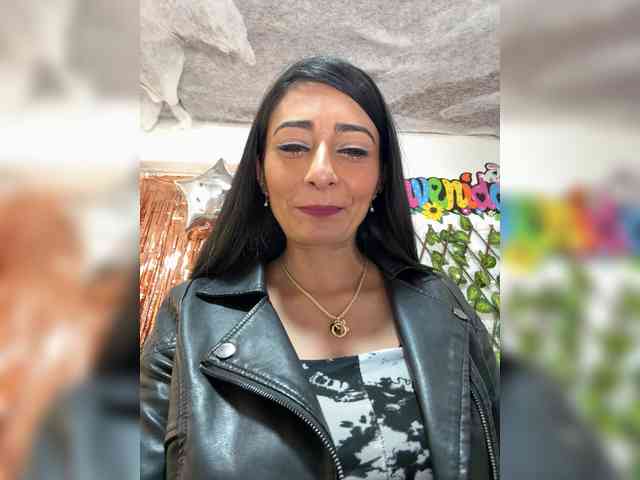 Bella-152 webcam