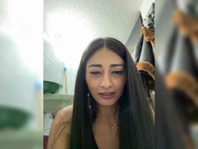 Bella-152 webcam