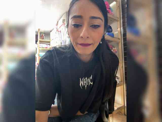 Bella-152 webcam