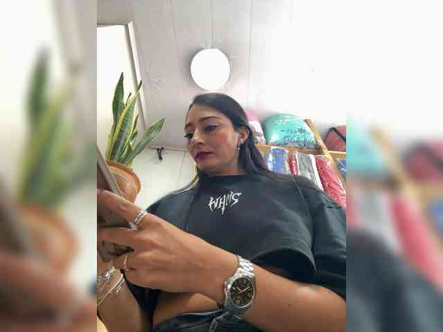 Bella-152 webcam