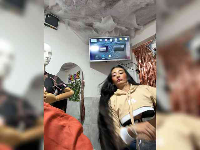 Bella-152 webcam