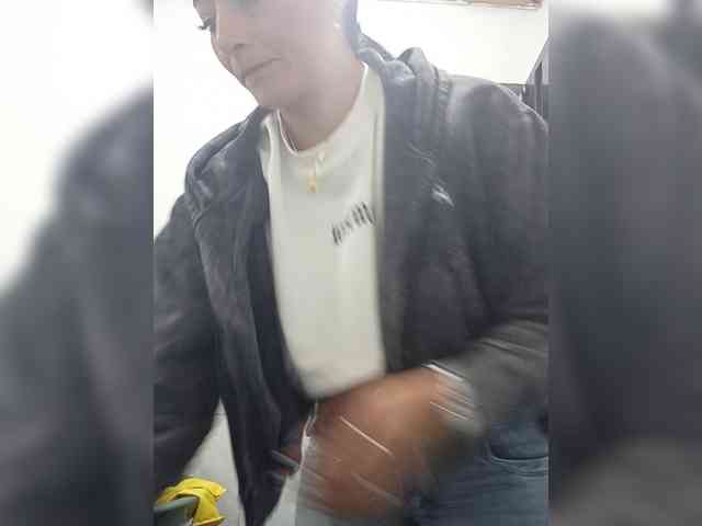 Bella-152 webcam