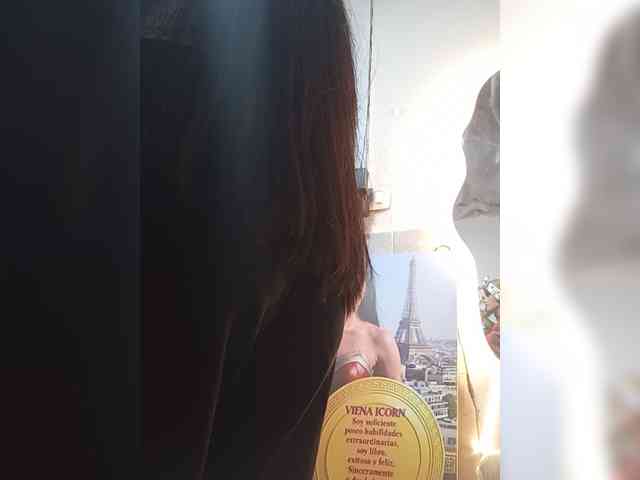 Bella-152 — Female live cam