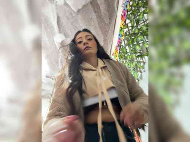 Bella-152 webcam