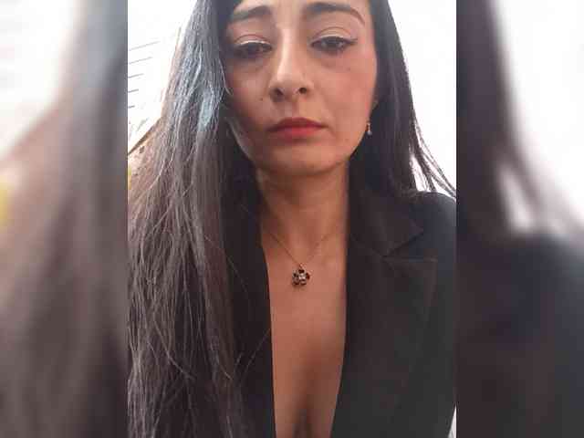 Bella-152 webcam