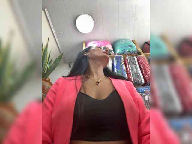 Bella-152 webcam
