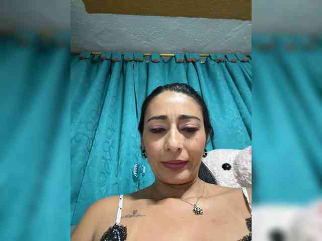 Bella-152 webcam