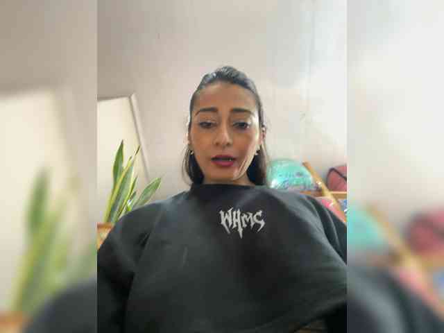 Bella-152 webcam
