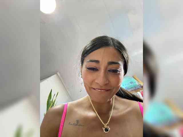 Bella-152 webcam