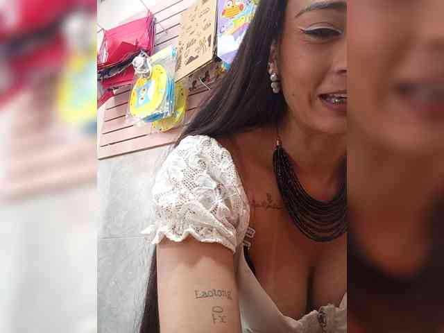 Bella-152 Live Webcam on BongaCams
