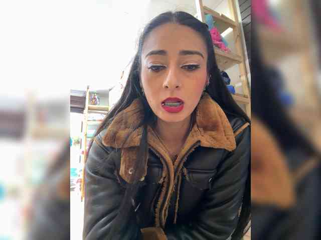 Bella-152 webcam