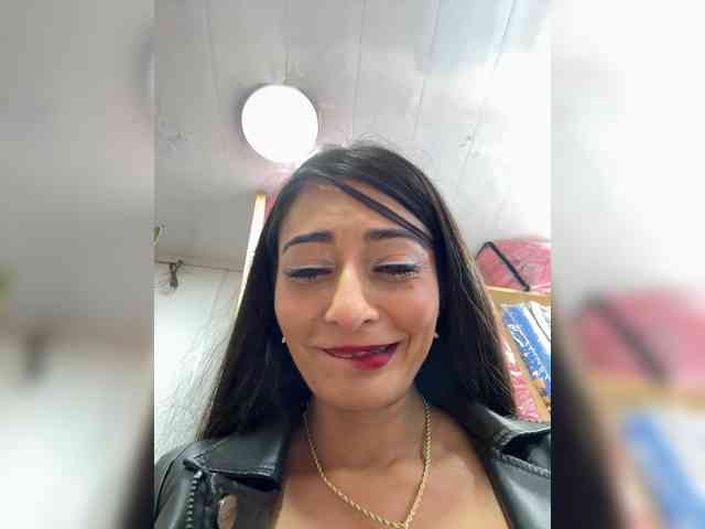 Bella-152 webcam
