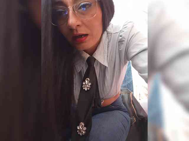 Bella-152 webcam