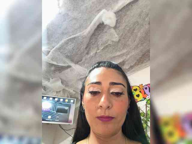 Bella-152 webcam