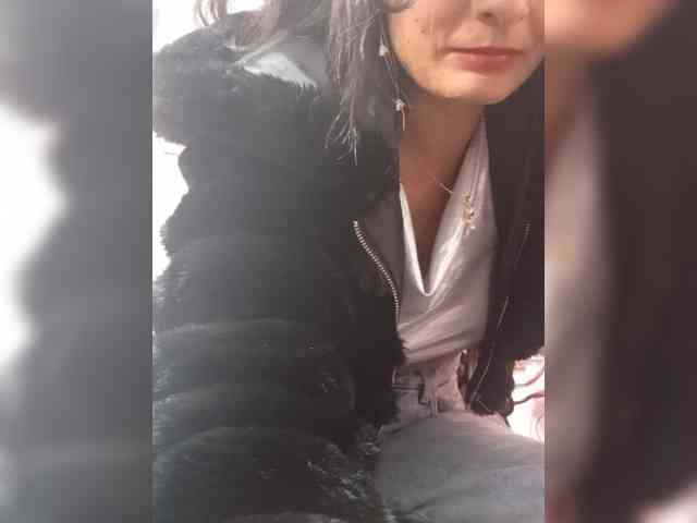 Bella-152 webcam
