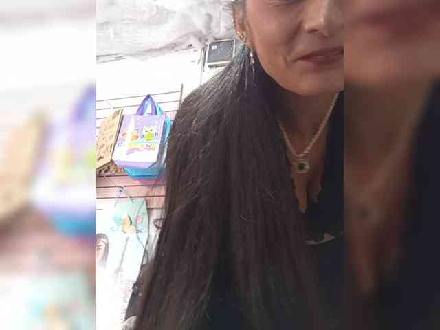 Bella-152 webcam