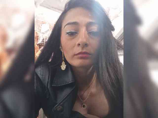 Bella-152 webcam