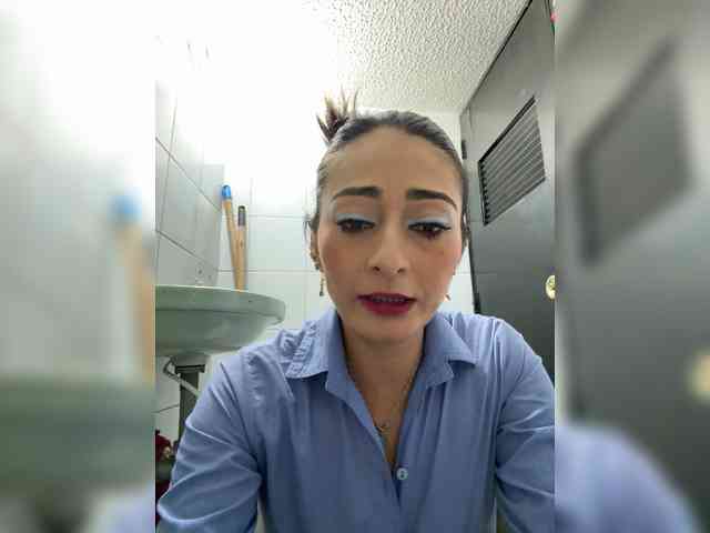 Bella-152 webcam