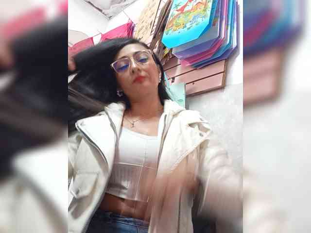 Bella-152 webcam
