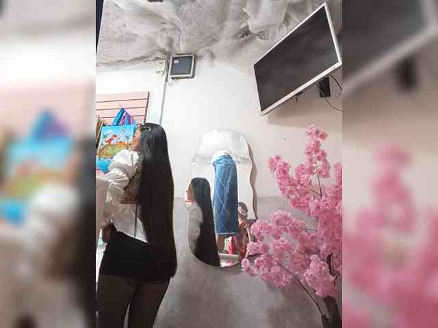 Bella-152 webcam