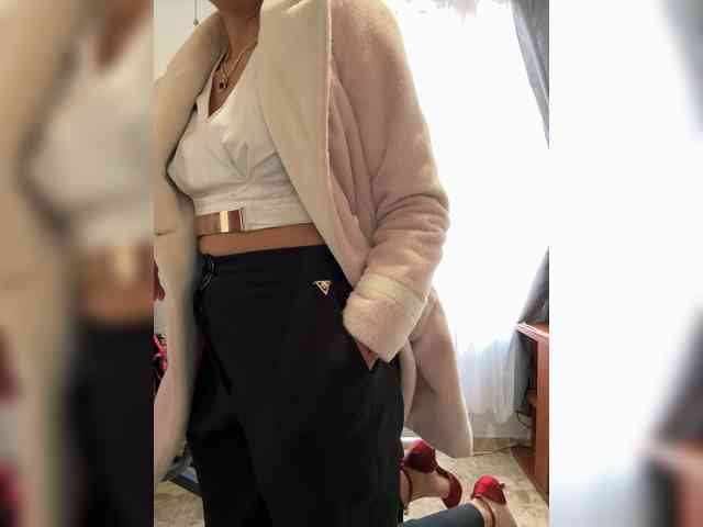 Bella-152 webcam