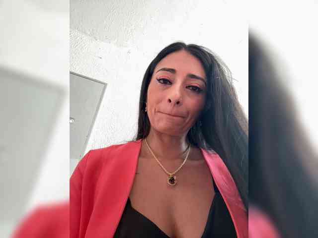 Bella-152 webcam
