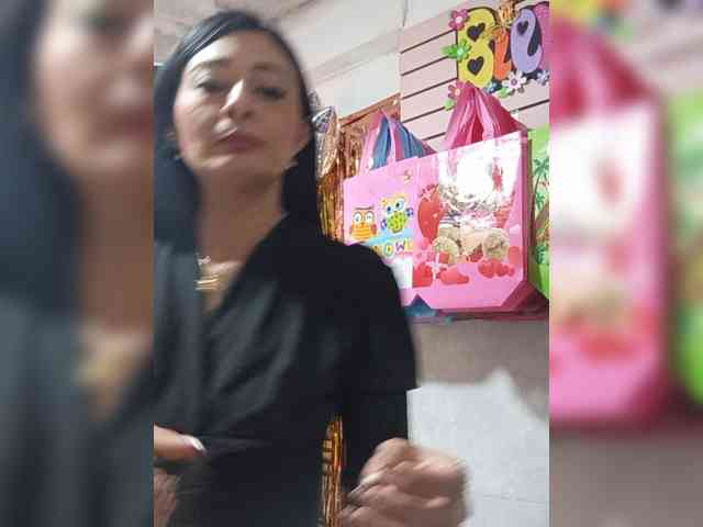 Bella-152 webcam