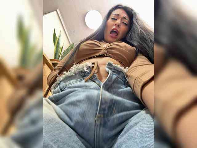 Bella-152 webcam