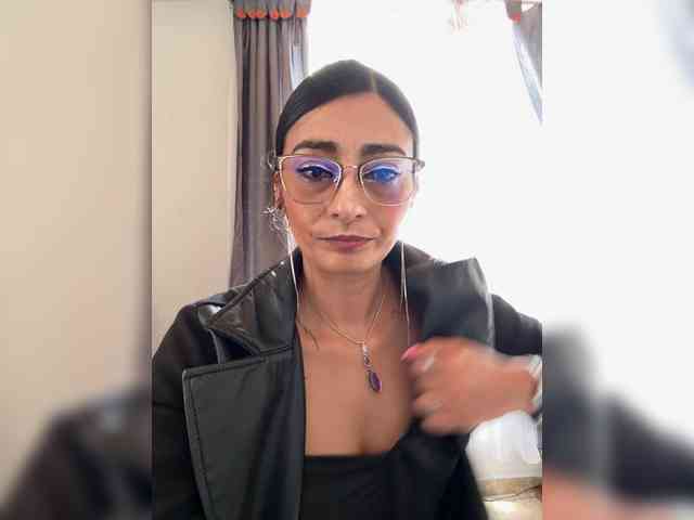 Bella-152 webcam