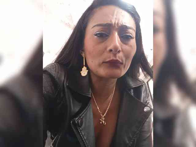 Bella-152 webcam