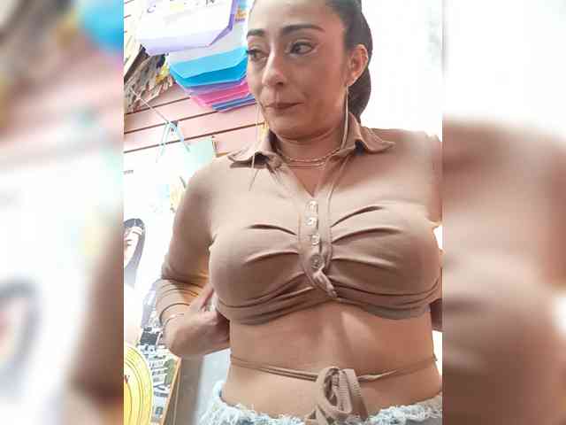 Bella-152 webcam