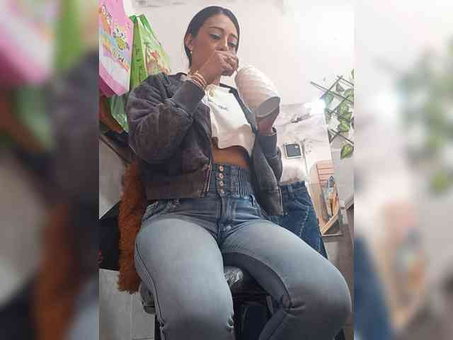 Bella-152 webcam