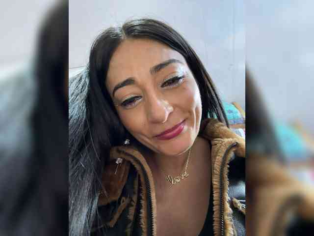 Bella-152 webcam