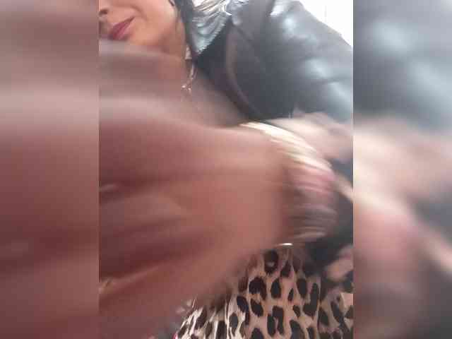 Bella-152 webcam